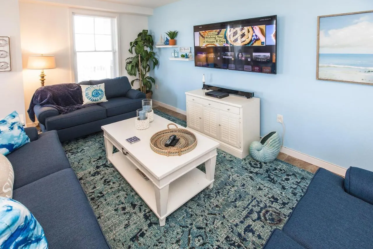 The Sanctuary - Latitude Adjustment A117 Apartment Virginia Beach