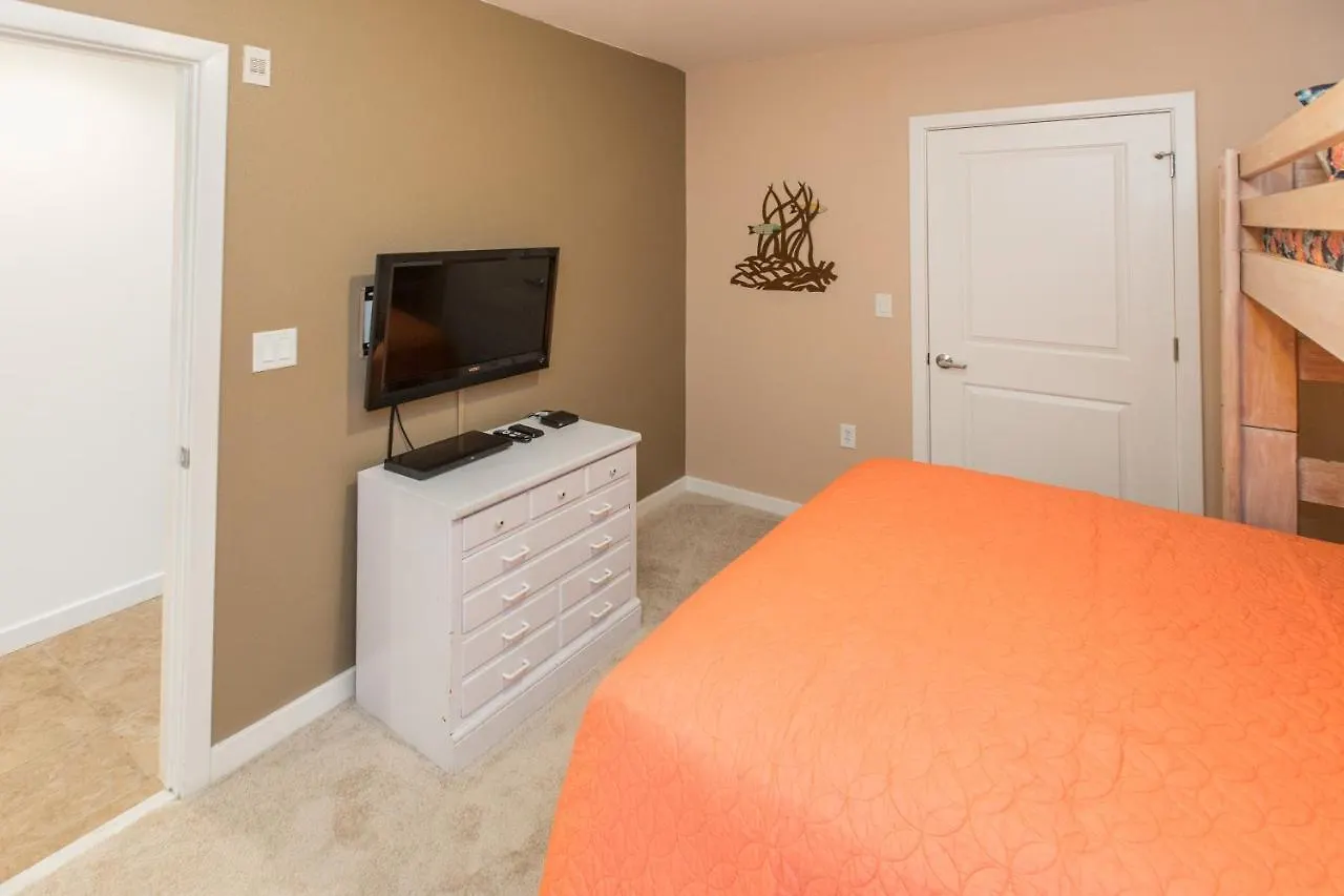 The Sanctuary - Latitude Adjustment A117 Apartment Virginia Beach